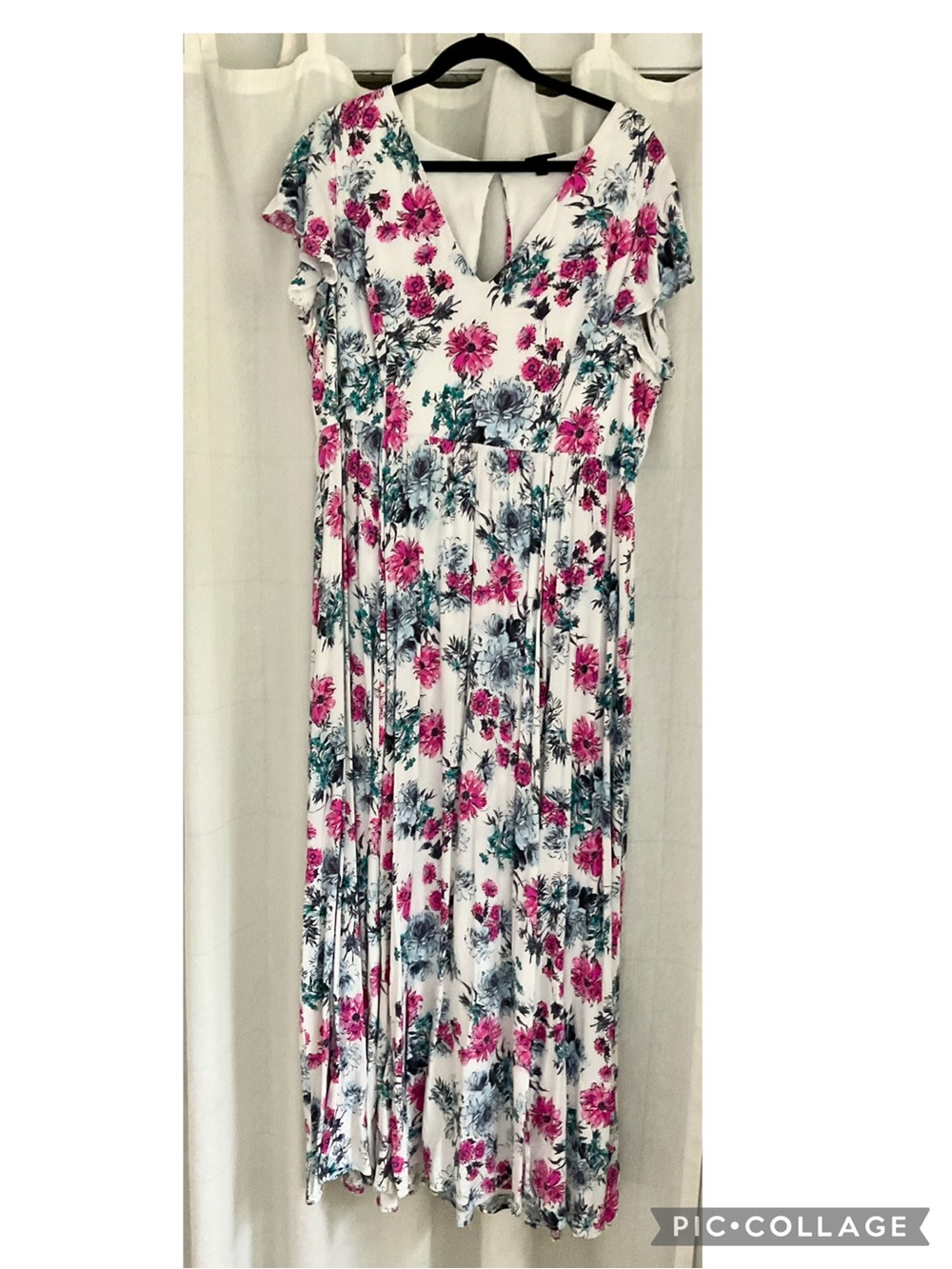 🌷 Torrid Floral Maxi Dress - White with Pink & Teal Flowers